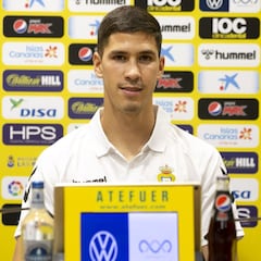 Cardona no llega a tiempo