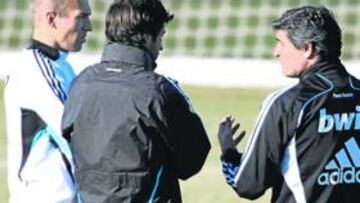 Juande corrigió fallos durante el entrenamiento