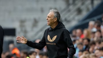 Joaquín Caparrós.