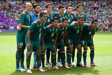 México logra su primer campeonato olímpico al vencer a Brasil por 2 a 1 en Wembley. Oribe Peralta se erigió como la figura del partido al marcar los 2 goles de los verdes.