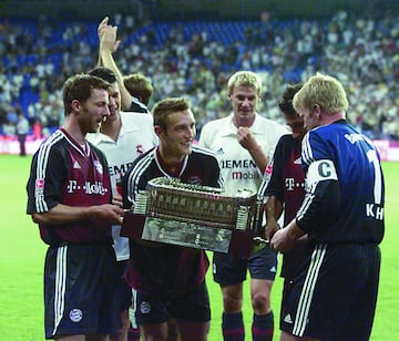En las ediciones de 1984, 1986 y 2002 (éste último con motivo del Centenario del Real Madrid) se retomó el sistema inaugural en la que cuatro equipos, incluido el anfitrión, se disputaban el trofeo. 