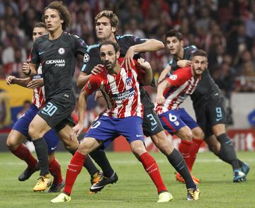 Juanfran y Marcos Alonso.