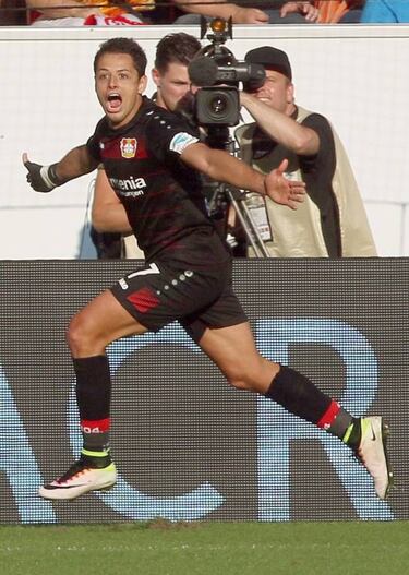 Chicharito nominated for Bundesliga player of the month