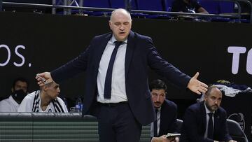 Pablo Laso, entrenador del Real Madrid, durante el partido ante el Iberostar Tenerife de la Supercopa.