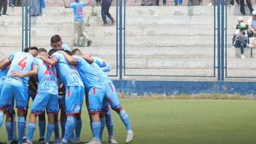 Deportivo Garcilaso se construye