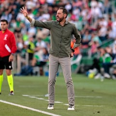 Machín: “Es frustrante que te empaten de un tiro a puerta y de rebote”