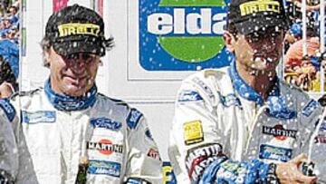 Carlos Sainz y Luis Moya en el podio.