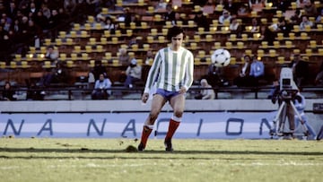 Michel Platini, jugando con la indumentaria blanquiverde del Atl&eacute;tico Kimberley durante el Mundial de 1978, en Mar de Plata.