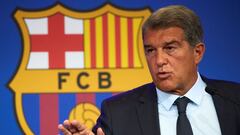 Laporta airea las "8 mentiras" de Bartomeu