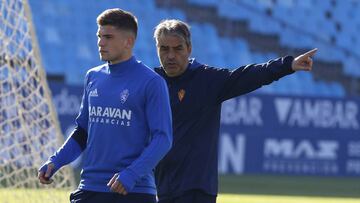 Natxo recupera a Borja y dar¨¢ continuidad al once