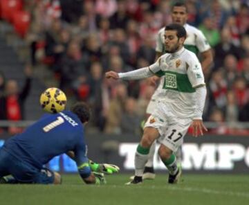 Víctor Rodríguez marca el 0-1.