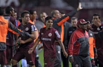 La eliminación de Lanus el 2010 fue con escándalo, pelea entre ambos equipos y detenidos.