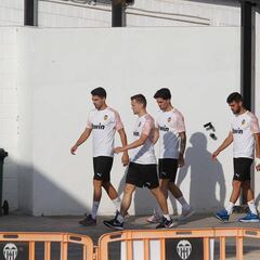 Cheryshev entrena con el Valencia pese a no estar confirmado su fichaje