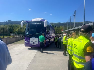 La afición blanquivioleta tomó Lezama