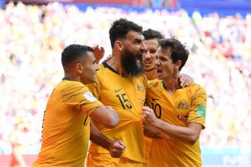 Francia 1-1 Australia | Celebración del combinado australiano tras el gol de Mile Jedinak.