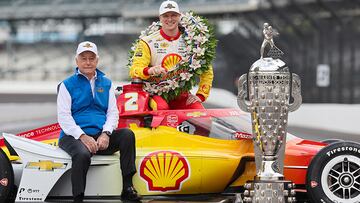 Newgarden celebra su segunda victoria en las 500 Millas de Indianápolis.