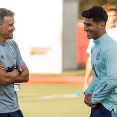 Gafe en La Roja: Asensio, baja por un edema en la rodilla operada