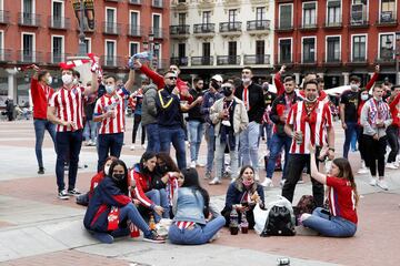 Los jugadores del Atleti celebran LaLiga con la afición en Valladolid