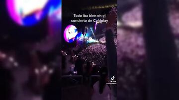 Chris Martin en los conciertos de Coldplay pide que guarden los celulares