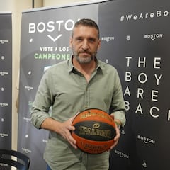 La AEEB nombra a Ibon Navarro Mejor Entrenador de la Fase Regular 2023-24