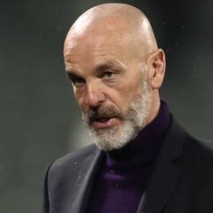 Stefano Pioli dimite como técnico de la Fiorentina