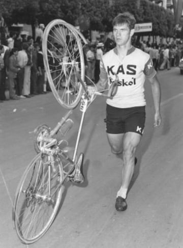 Era un ciclista todoterreno, con buena punta de velocidad y buenas cualidades en la montaña. 