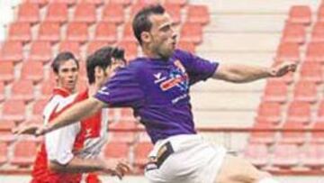 <b>DESPEDIDA. </b>Los jugadores del Palencia cumplieron en su último partido en La Balastera.