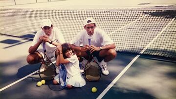 Garbiñe Muguruza compartió con sus seguidores esta foto con sus inicios en el tenis.