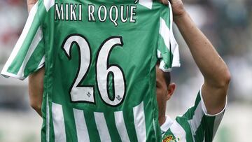 El Betis retiró el dorsal 26 de manera póstuma, tras el fallecimiento de Miki Roqué.