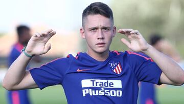 Borja Garc&eacute;s, en el entrenamiento del Atl&eacute;tico.