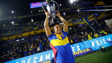 Frank Fabra, campeón con Boca Juniors de la Liga Argentina.