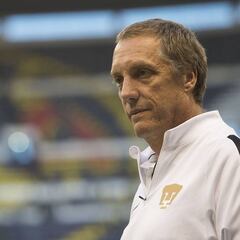 La era de Ares de Parga en Pumas; cinco técnicos en tres años