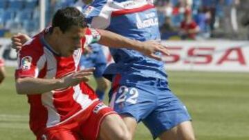 <b>PINCHAZO.</b> El empate no beneficia a ninguno de los dos.