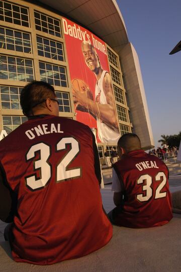 Después de 9 años de éxito en los Lakers, Sahq fichó por Miami Heat, donde estuvo desde 2004 hasta 2008 y consiguió un anillo de la NBA en 2006.