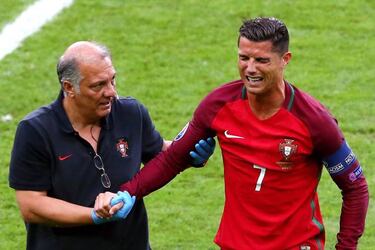 Nobody tells Messi & Cristiano when and when not to play