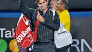 <b>NOS VEMOS. </b>Sir Federer saluda al pueblo: se verán durante 15 días.