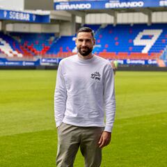 Antonio Puertas se viste de anfitrión en Ipurua