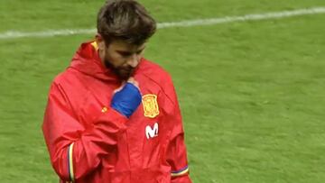 La afición vuelve a arropar a Piqué en La Roja: gritos de ánimo