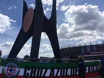 El Estadio Azteca se pintó de celeste en el regreso de Cruz Azul