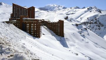 El tipo de cambio encarece la nieve argentina: arriendos en centros de esquí chilenos cuestan hasta 45% menos