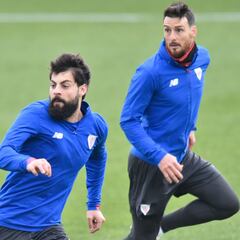 Aduriz desvela que propuso a Villalibre que heredase su '20'