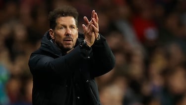 Soccer Football - LaLiga - Atletico Madrid v Athletic Bilbao - Metropolitano, Madrid, Spain - April 27, 2024 Atletico Madrid coach Diego Simeone reacts REUTERS/Juan Medina