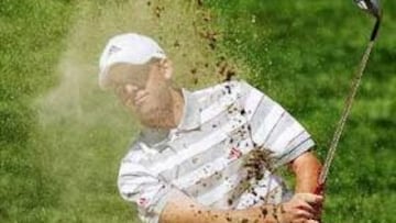 <b>MASTERS EUROPEO. </b>Sergio García sale de un bunker en el hoyo quinto.