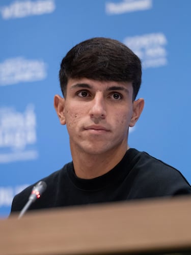 Loren Juarros: “Si Izan Merino se tiene que ir al Real Madrid, que deje 40 millones de euros”