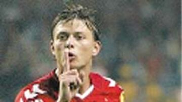 Se trata de un segundo punta listo y con gol, de los que hacen más de lo que parece en el campo.