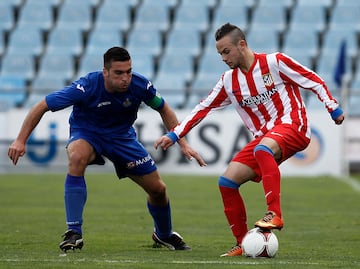 Jugó en el filial del Atlético de Madrid desde 2011 hasta 2014. 