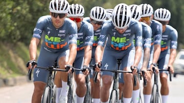 La UCI suspende por 30 días al Team Medellín-EPM debido a anomalías en pasaportes biológicos.