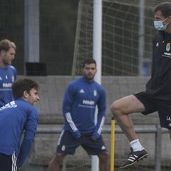 El Oviedo sigue con problemas con el gol