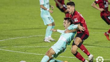 El Mirandés deja sin opción de liderato al Sporting