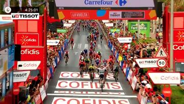 Bennett es el más rápido en la primera llegada al sprint